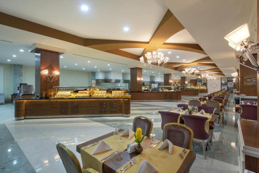 هتل زافیرا دلوکس